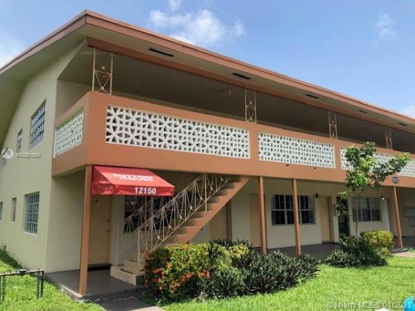 Sutton House, 12150 NE 19th Ave #8, North Miami, Florida 33181, image 2