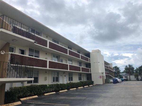 North Bay White House, 1800 79th St Cswy #A207, North Bay Village, Florida 33141, image 2