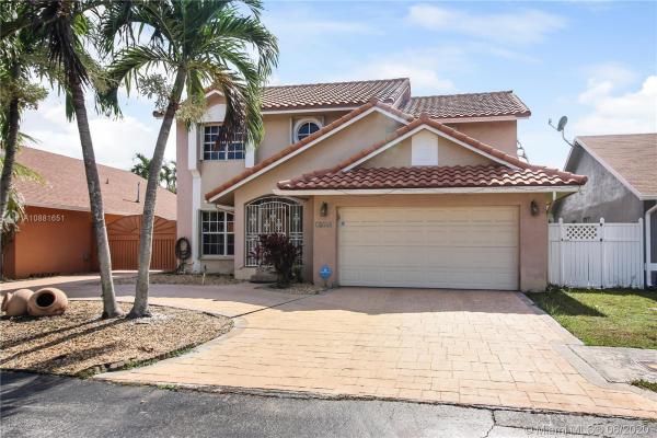 Country Lake Park, 18660 NW 78th Ave, Hialeah, Florida 33015, image 2