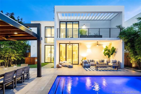 Casa Bianca, 8641 Arboretum Ln, Miami, Florida 33138, image 2