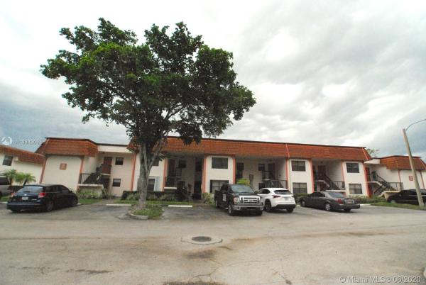 Monterey, 852 NE 209th St #103, Ives Estates, Florida 33179, image 2