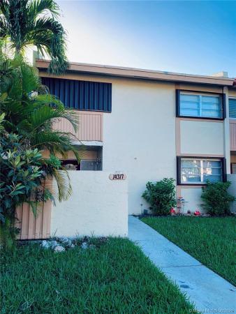 Catalonia Lake Villas, 14317 SW Kendale Lakes Cir #14317, Kendale Lakes, Florida 33183, image 2