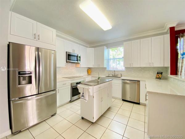 Monterey Lakes, 21546 SW 92nd Pl, Cutler Bay, Florida 33189, image 2