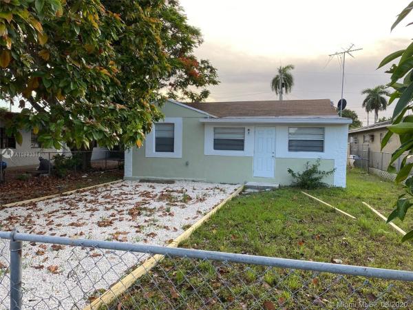 Homestead No HOA, 978 NE 5th Ave, Homestead, Florida 33030, image 2