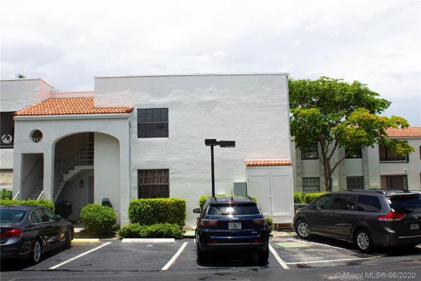 Mariner Village Garden, 3553 Magellan Cir #318-1, Aventura, Florida 33180, image 2