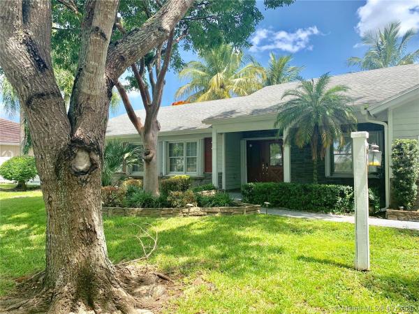Robin's Run West, 14841 SW 144th Ter, Country Walk, Florida 33196, image 2