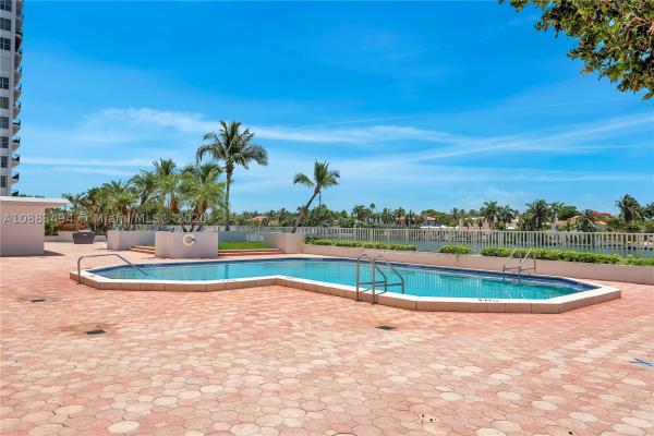 Seacoast 5700, 5700 Collins Ave #4N, Miami Beach, Florida 33140, image 1