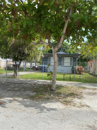 Pinewood Park, 779 NW 97th St, Pinewood, Florida 33150, image 2
