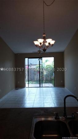 Aspen Townhomes, 6754 NW 187th Ter #6754, Country Club, Florida 33015, image 2