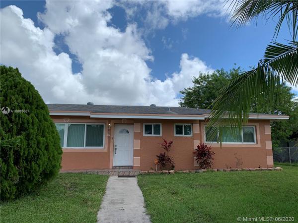 Sierra, 35 NW 193rd Ter, Miami Gardens, Florida 33169, image 2