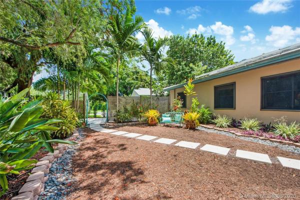 7930 SW 54th Ct, Unincorporated Dade County, Florida 33143, image 2