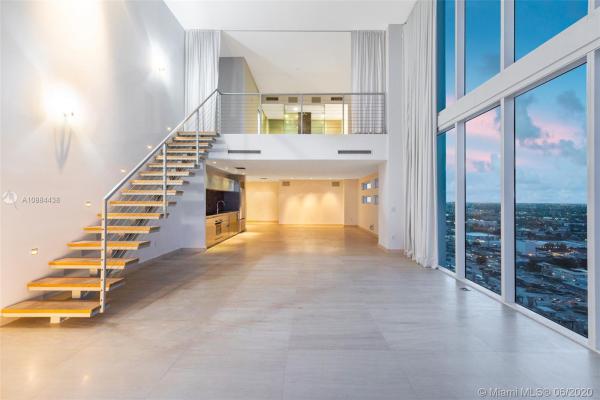 Ten Museum Park Residential, 1040 Biscayne Blvd #2704, Miami, Florida 33132, image 2