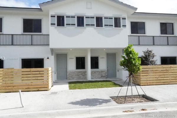 Tropical Breeze Townhouses, 13365 SW 250th Ter #401, Princeton, Florida 33032, image 2