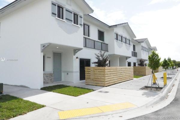Tropical Breeze Townhouses, 13345 SW 250th Ter #406, Princeton, Florida 33032, image 2