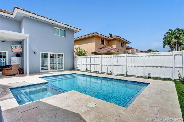 15337 SW 39th Ln, Unincorporated Dade County, Florida 33185, image 2