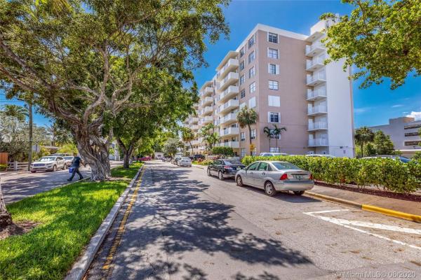 Island Place At North Bay Village, 1455 N Treasure Dr #8O, North Bay Village, Florida 33141, image 2