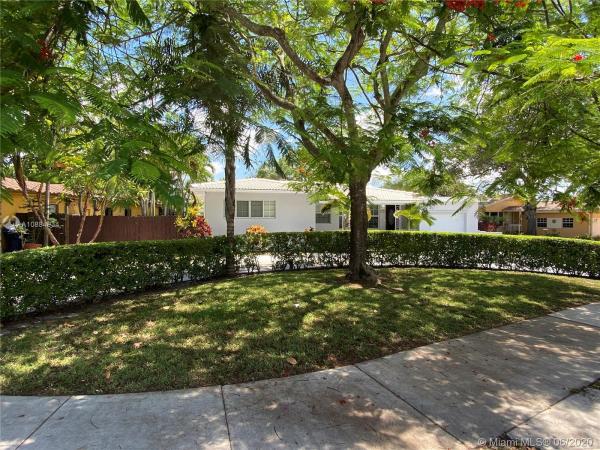 Bass Lake Estates, 900 Meadowlark Ave, Miami Springs, Florida 33166, image 2