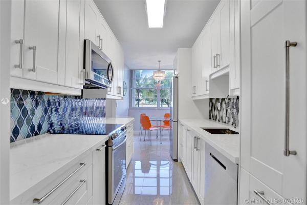Winston Towers 500, 301 174th St #L03, Sunny Isles Beach, Florida 33160, image 2