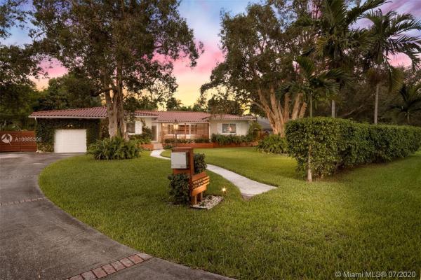 Biscayne Park Estates, 11925 Griffing Blvd, Biscayne Park, Florida 33161, image 2