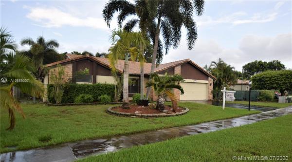 Falcon's Lea, 6530 W Falcons Lea Dr, Davie, Florida 33331, image 2