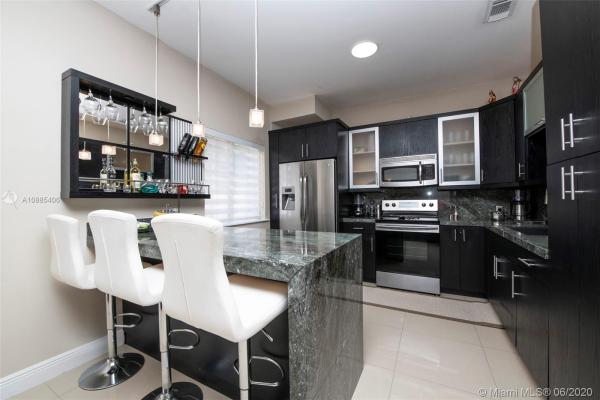 Bridgeport Villas, 12561 SW 143rd Ln, Three Lakes, Florida 33186, image 2
