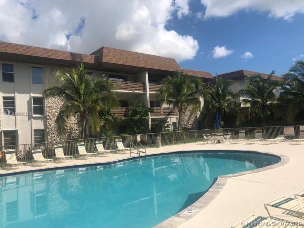 Dadeland Capri, 7477 SW 82nd St #C115, Glenvar Heights, Florida 33143, image 2