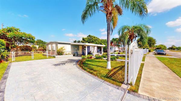 Tropical Estates, 4530 SW 99th Ct, Olympia Heights, Florida 33165, image 2