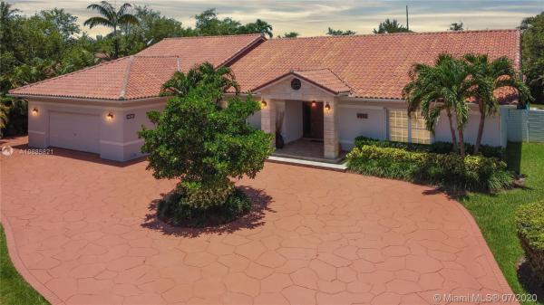 7901 SW 57th Ter, Glenvar Heights, Florida 33143, image 2