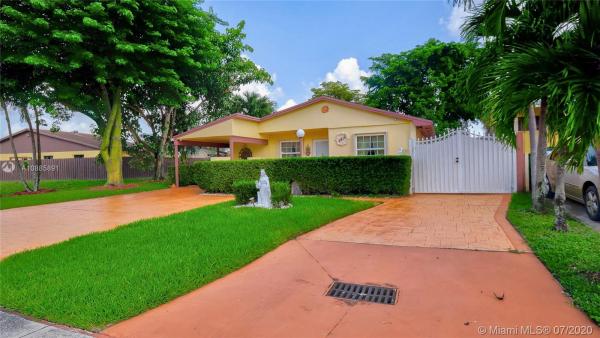 Lakes Of Acadia, 5415 NW 193rd Ln, Miami Gardens, Florida 33055, image 2