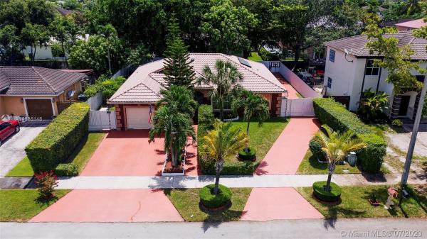 Quirch, 18063 SW 152nd Pl, Richmond West, Florida 33187, image 2