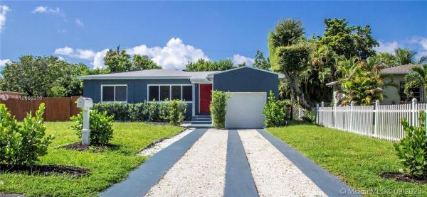 Irons Manor High Pine, 740 NE 139th St, North Miami, Florida 33161, image 2