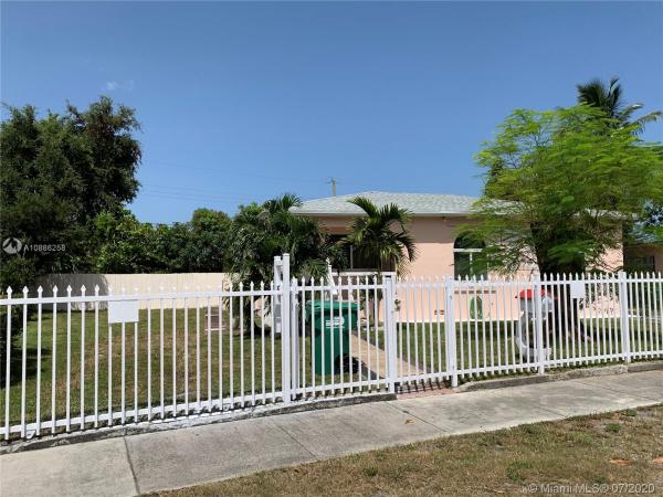 Broadmoor Manor, 8815 NW 33rd Ave Rd, West Little River, Florida 33147, image 2