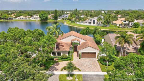 Shannon Lake Estates, 912 NW 132nd Ave, Sunrise, Florida 33325, image 2