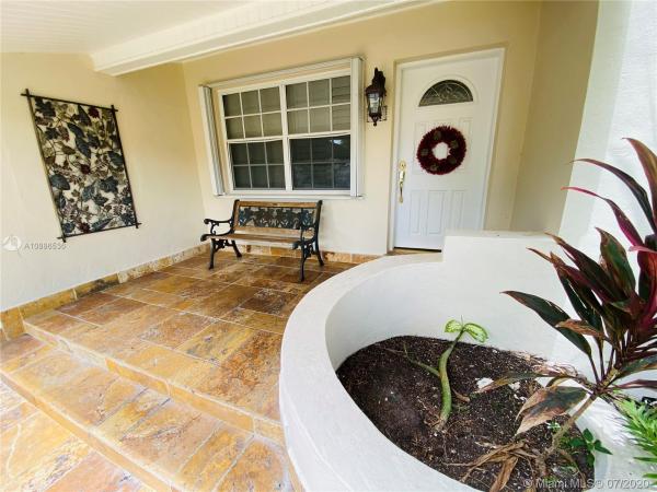Stadler Grove, 11 SW 38th Ct, Miami, Florida 33134, image 2