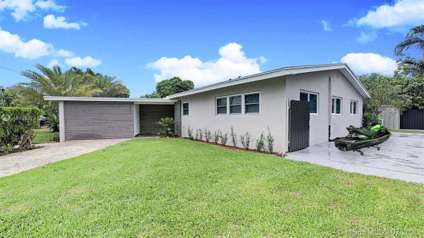 1057 NE 109th Th St, Unincorporated Dade County, Florida 33161, image 2