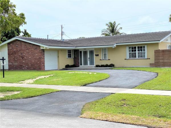 Bel Aire, 9800 Bel Aire Dr, Cutler Bay, Florida 33157, image 2