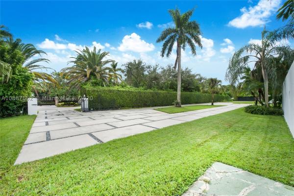 Doronne Estates, 10300 SW 64th Ave, Pinecrest, Florida 33156, image 2