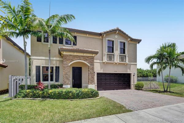 Enclave At Black Point Marina, 22804 SW 105th Ave, Cutler Bay, Florida 33190, image 2