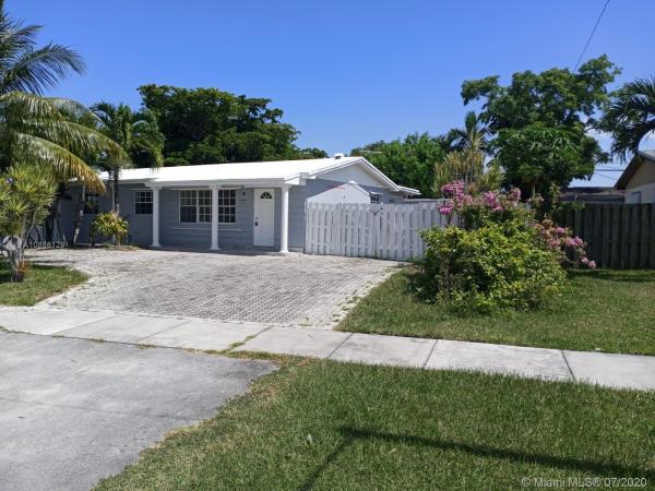 Benson Manor, 10350 SW 200th St, Cutler Bay, Florida 33157, image 2