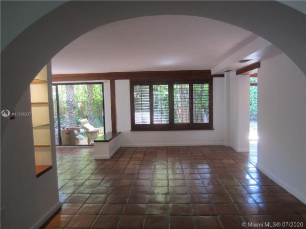 Tropical Isle Homes, 435 Glenridge Rd, Key Biscayne, Florida 33149, image 2