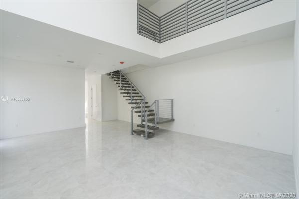 East Shenandoah, 3577 SW 1st St Ave, Miami, Florida 33145, image 2
