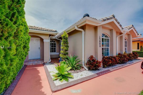 Richmond West No HOA, 13800 SW 157th Ter, Richmond West, Florida 33177, image 2