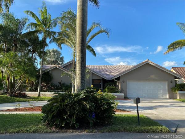 Pebble Pointe, 11675 Strand Way, Cooper City, Florida 33026, image 2