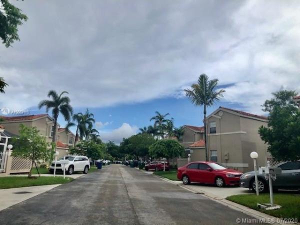 Embassy Courts, 11046 Long Boat Dr, Cooper City, Florida 33026, image 2