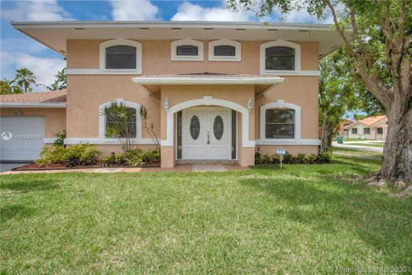 Deerwood, 14702 SW 127th Pl, Three Lakes, Florida 33186, image 2
