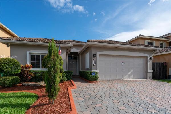 Pelican Bay At Old Cutler Lakes, 9042 SW 208th Ter, Cutler Bay, Florida 33189, image 2