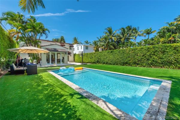 Surprise Lake, 634 W 47th St, Miami Beach, Florida 33140, image 2