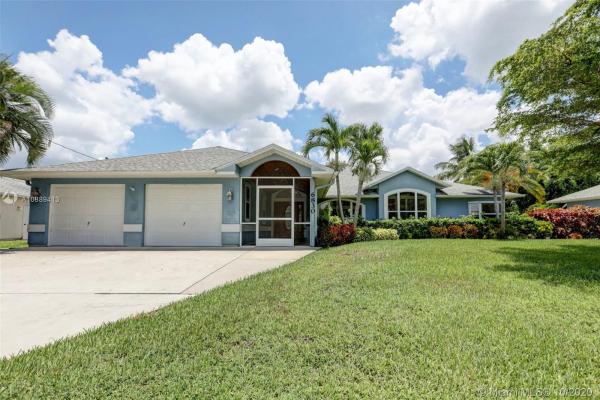 6830 NW Bengal St, Florida 34983, image 2