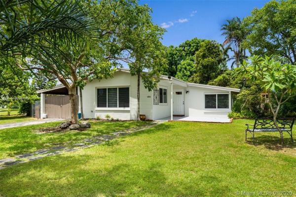 Bel Aire, 18711 Belview Dr, Cutler Bay, Florida 33157, image 2