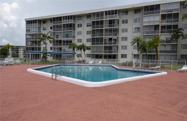 Point East, 2930 Point East Dr #E-212, Aventura, Florida 33160, image 2